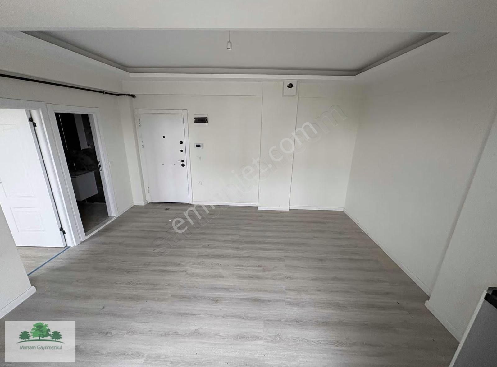 Altınova Sgk Sokağında Kiralık Daireler