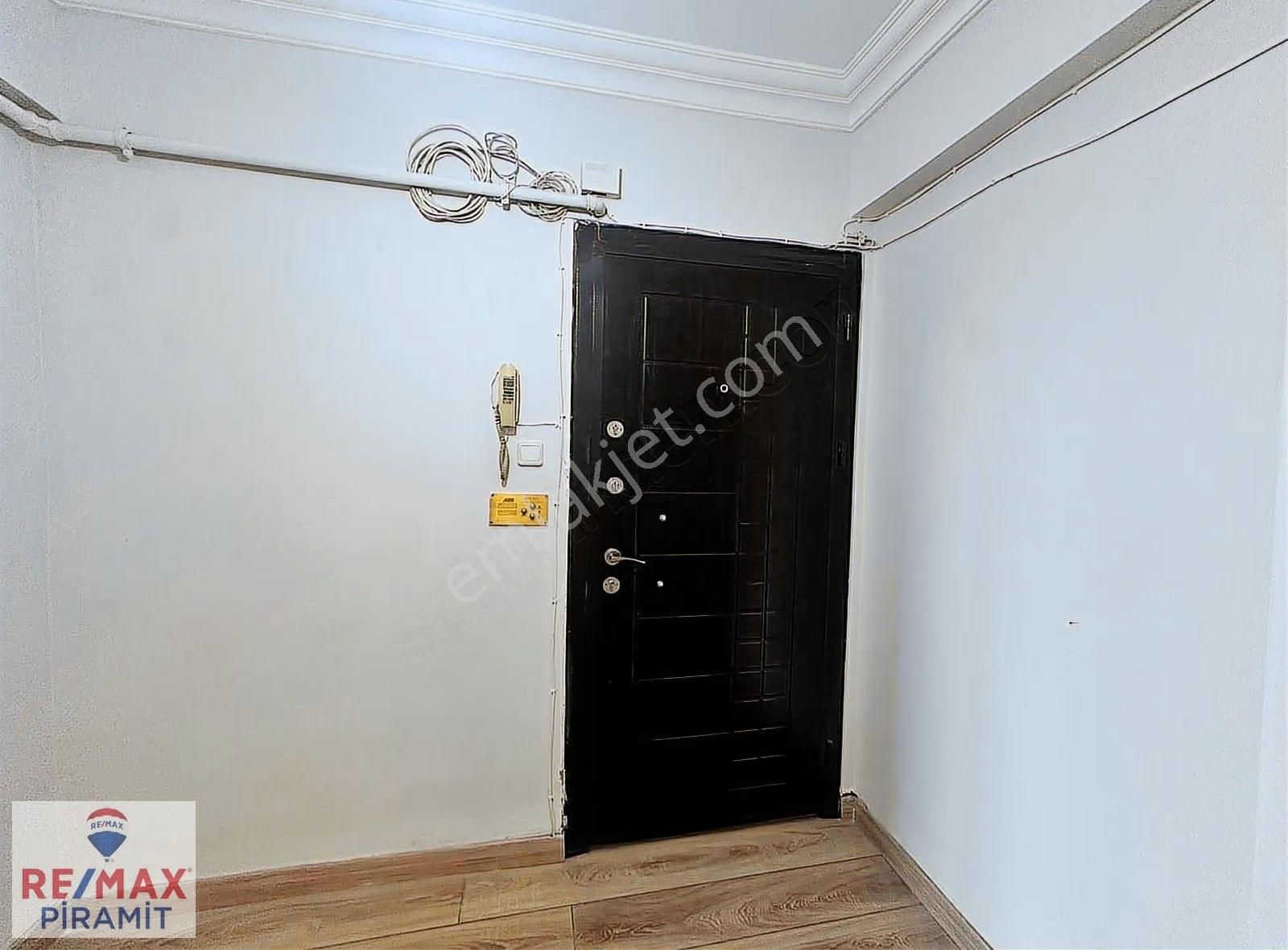 Acıbadem' İn Gözde Sitesi Yeniköyde Ferah Ve Aydınlık 3+1 - Görsel 4
