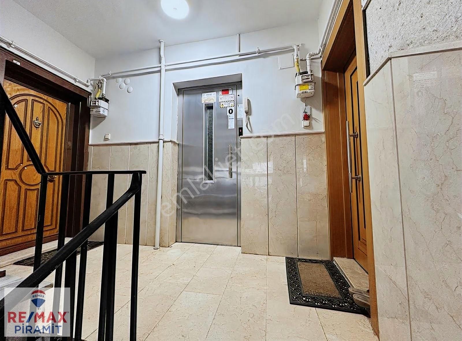 Acıbadem' İn Gözde Sitesi Yeniköyde Ferah Ve Aydınlık 3+1 - Görsel 13