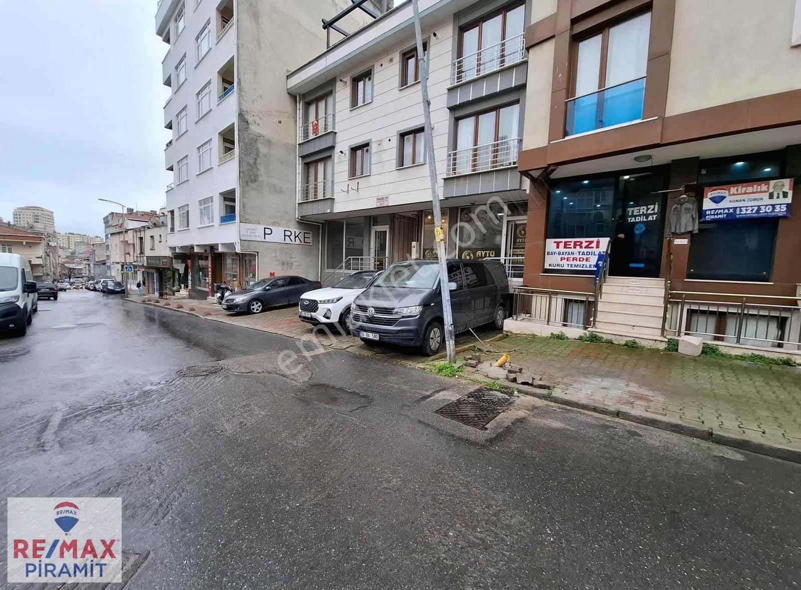 Üsküdar Ünalan İsmetpaşa Caddesınde 27 M² Kiralık Dükkan - Görsel 10
