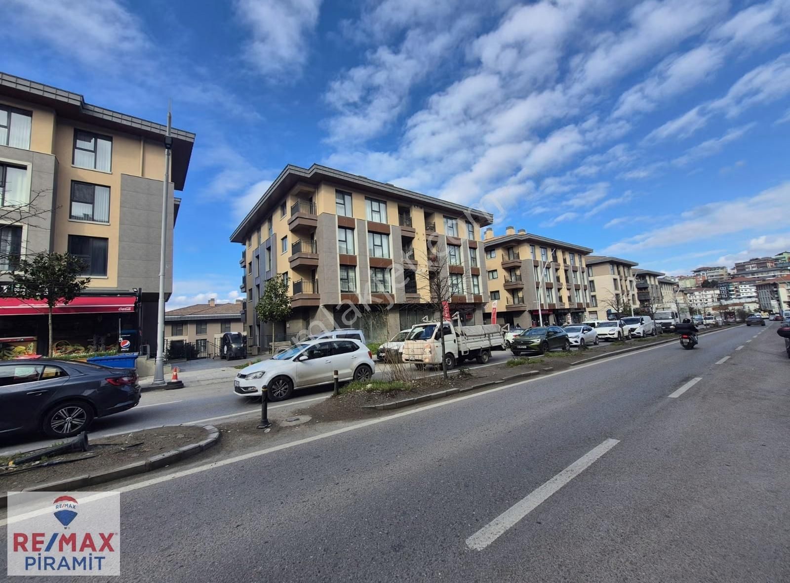 Kirazlıtepe Toki Konutları Ön Cephe Yüksek Tavan Dükkân - Görsel 5