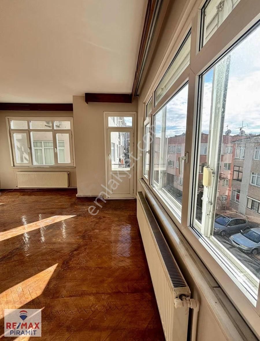 Üsküdar Sultantepe'de Katta Tek, Arakat Kiralık 3+1 Geniş Daire - Görsel 27
