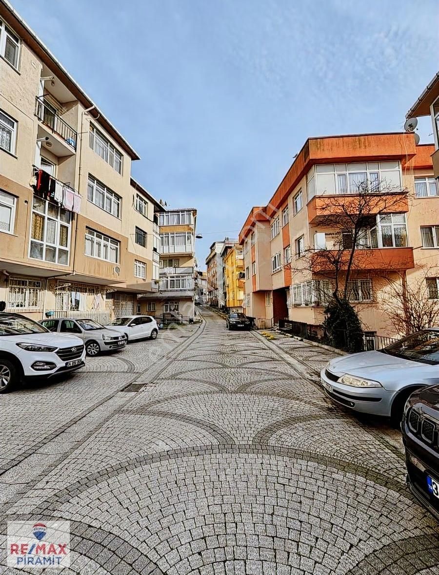 Üsküdar Sultantepe'de Katta Tek, Arakat Kiralık 3+1 Geniş Daire - Görsel 7