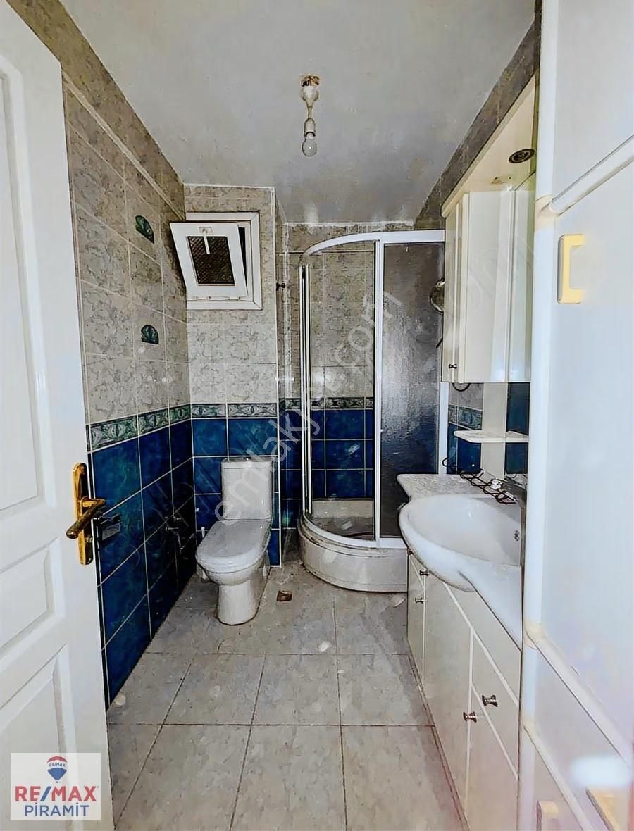 Üsküdar Sultantepe'de Katta Tek, Arakat Kiralık 3+1 Geniş Daire - Görsel 2
