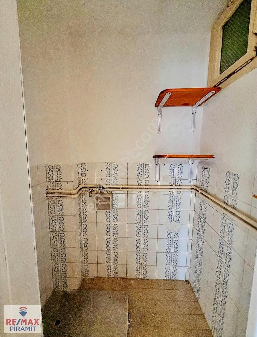 Üsküdar Sultantepe'de Katta Tek, Arakat Kiralık 3+1 Geniş Daire - Görsel 11