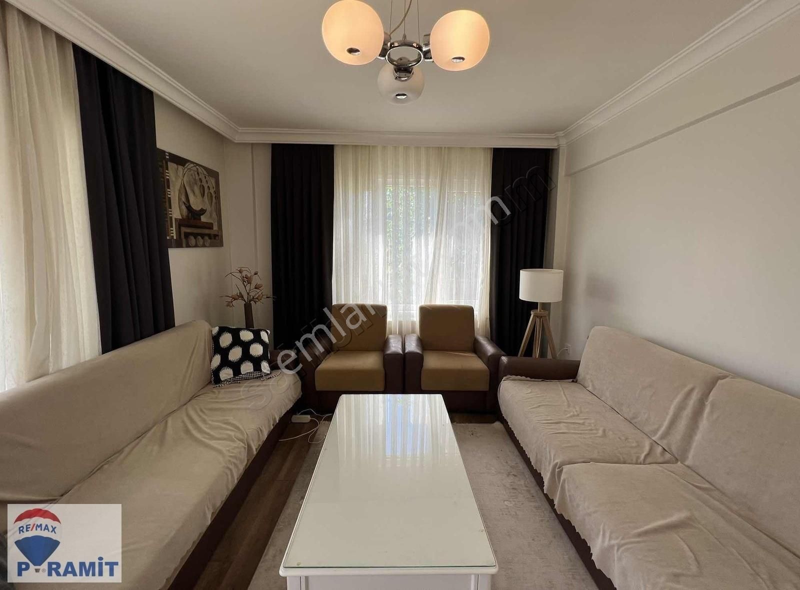 Burhaniye'de Eşyalı Kiralık 1+1 Daire - Görsel 16