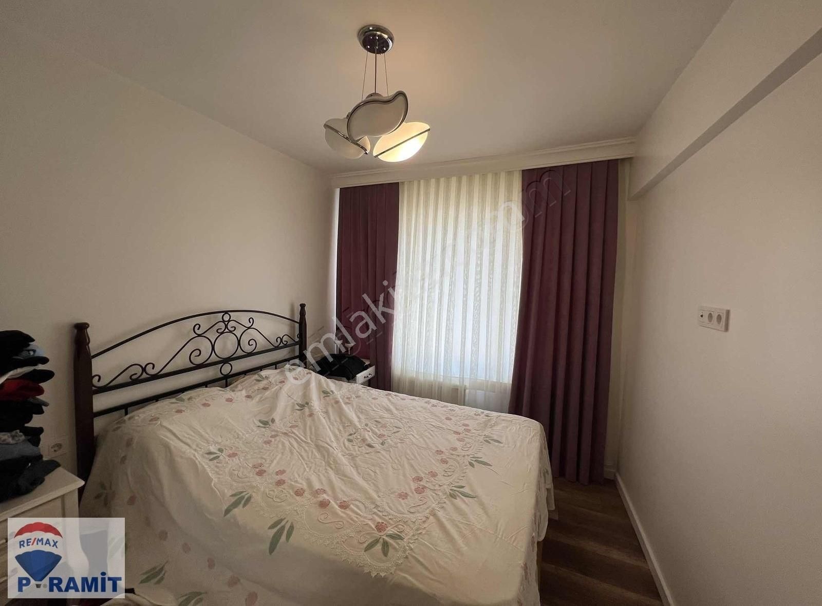 Burhaniye'de Eşyalı Kiralık 1+1 Daire - Görsel 19