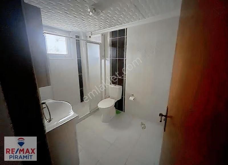 Acıbadem Ana Yol Sokakta 2+1 Bahçe Katı Kiralık Daire - Görsel 19