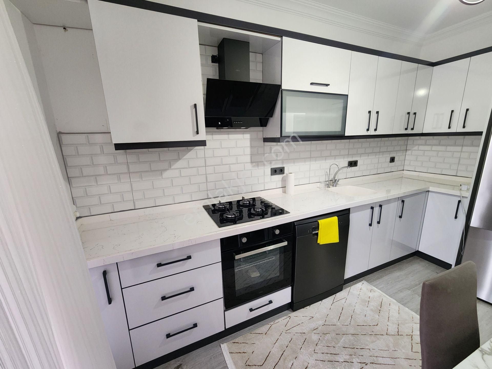 Deniz Manzaralı-ilk Kiracısını Bekleyen-sıfır Eşyalı-sıfır Daire - Görsel 15