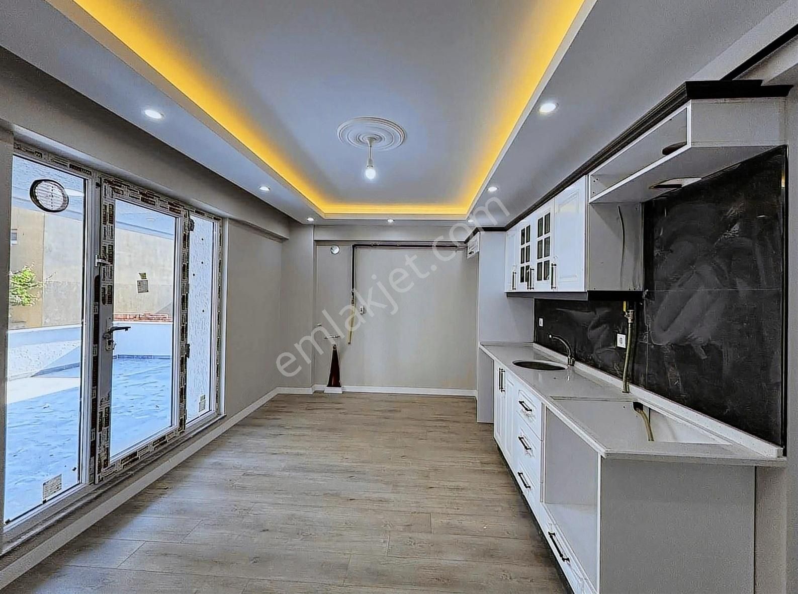 Hatip Mahallesinde Güzel Konumda 40 M2 Teraslı Daire - Görsel 7