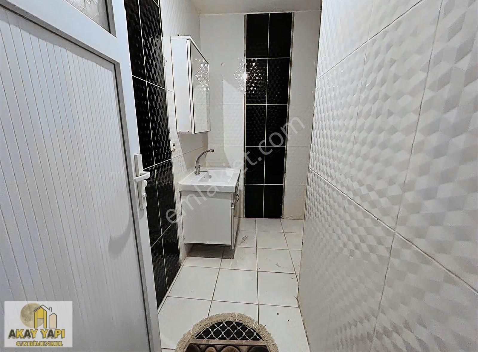 Esenyurt Üçevler Mahallesi Merkezi Konumda 2 + 1 Kiralık Daire - Görsel 4