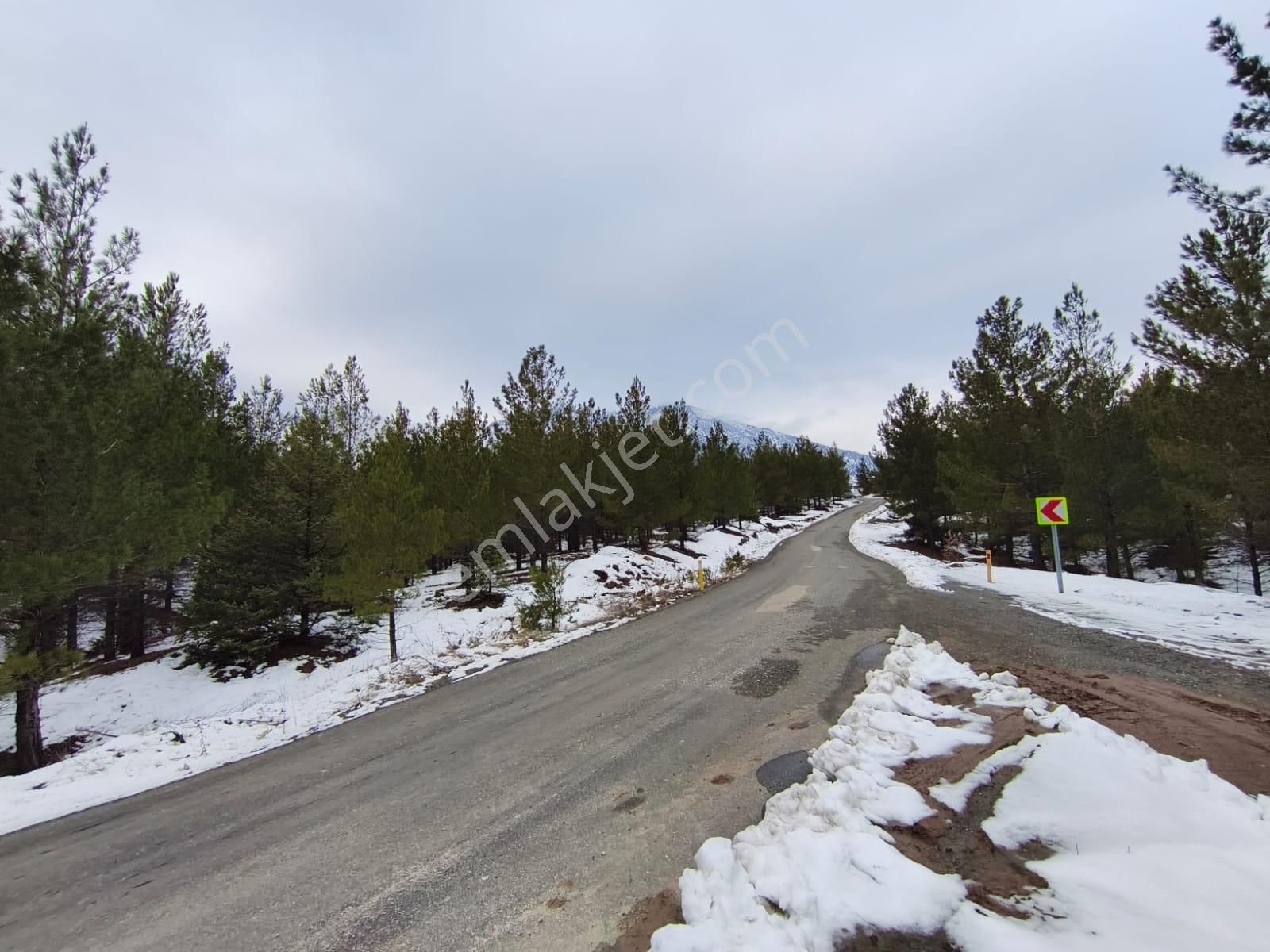 Kar Emlaktan Yenikonacıkta Çarşı Merkezine Yakın 400 M2 Satılık Arsa - Görsel 17