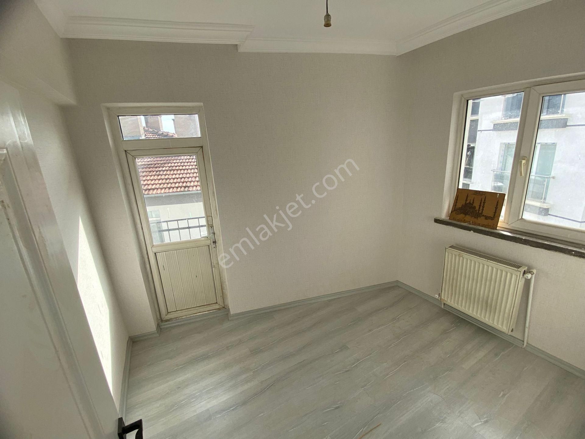 19 Mayıs Mahallesi Yakını Katta Masrafsız 3+1 - Görsel 9