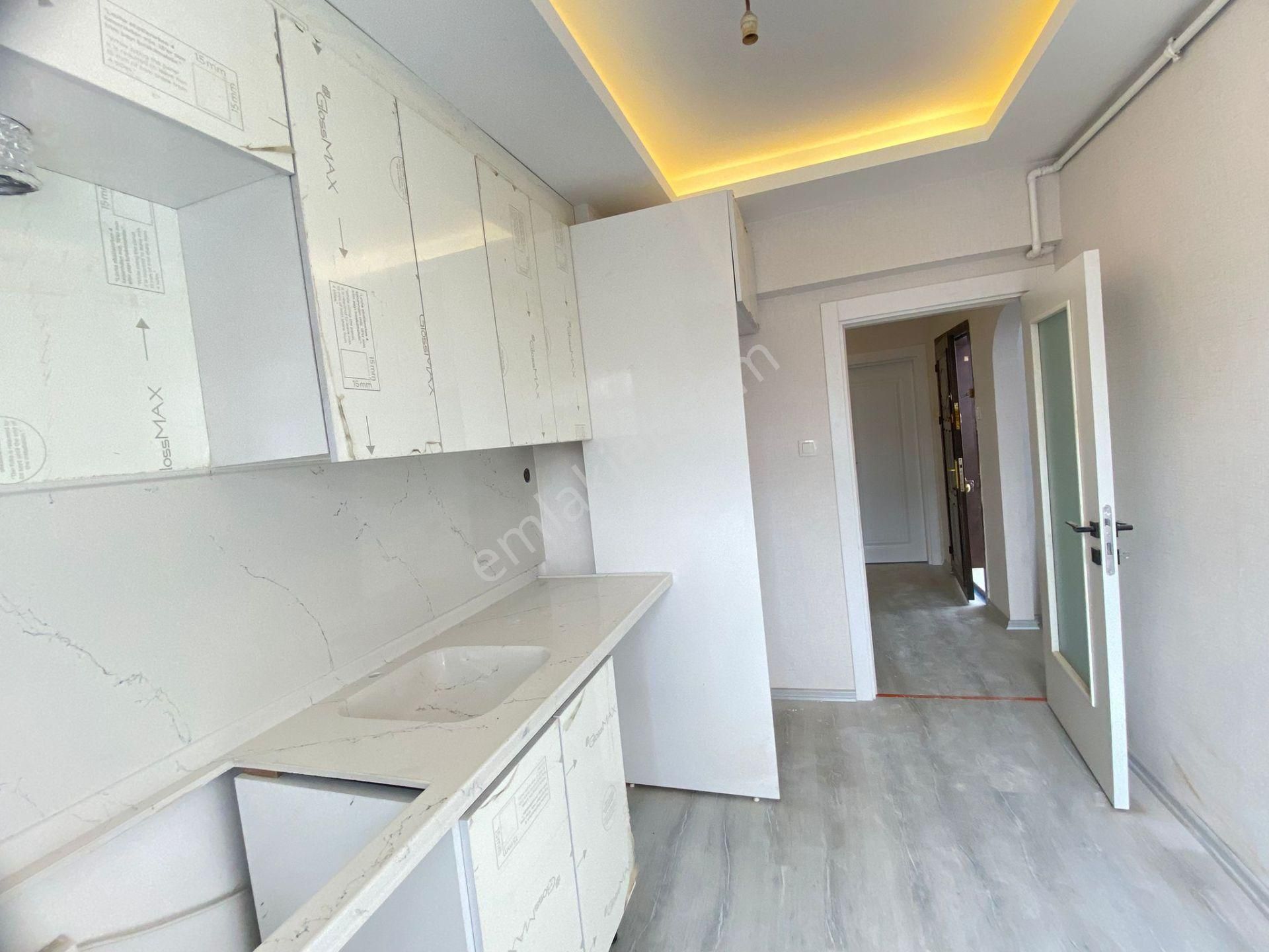 19 Mayıs Mahallesi Yakını Katta Masrafsız 3+1 - Görsel 17