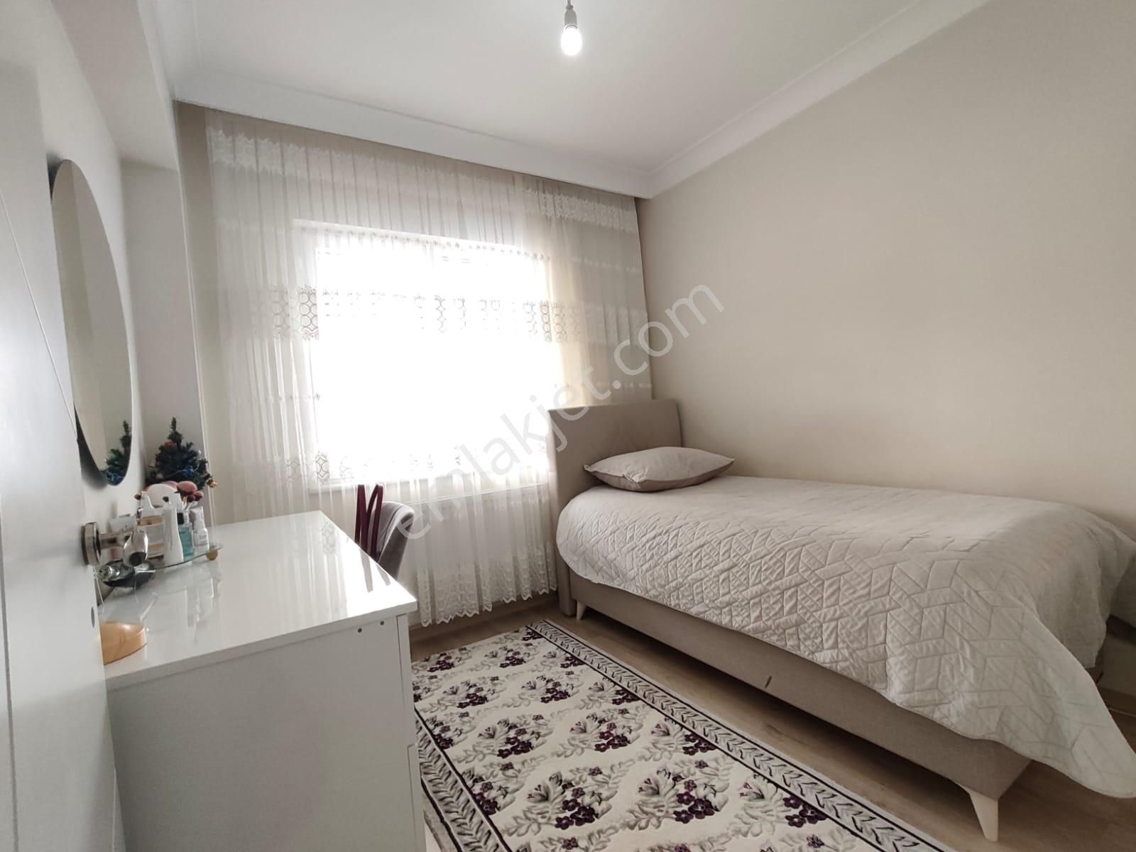 Yılmaz Gayrimenkulden 6 Yıllık Sincan Merkezde Kacırılmayacak 3+1 Fırsat Dairesi - Görsel 13