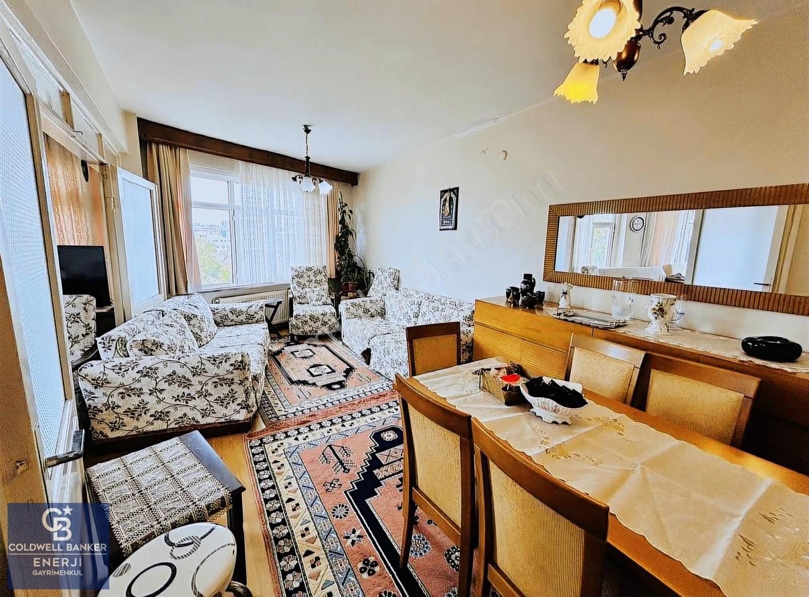 Kocamustafapaşa Sümbül Efendi Mah. Kiralık 3+1 Daire Eşyalı - Görsel 17