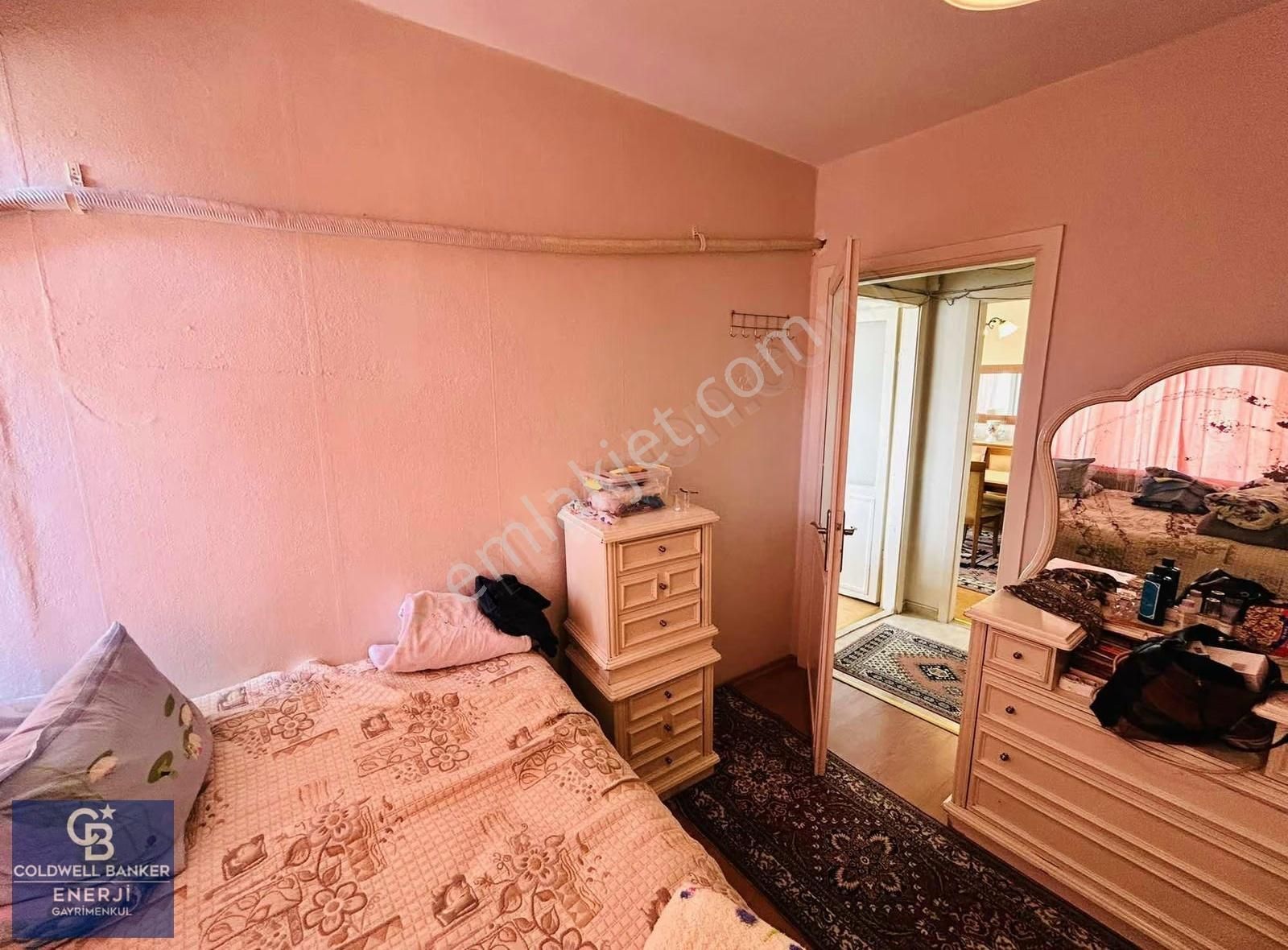 Kocamustafapaşa Sümbül Efendi Mah. Kiralık 3+1 Daire Eşyalı - Görsel 4