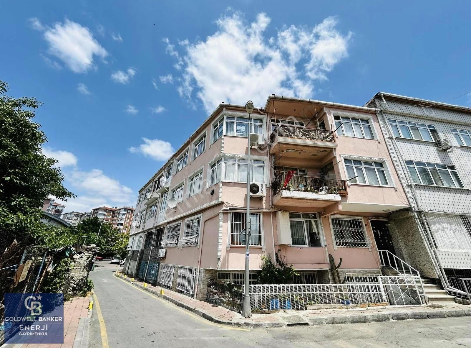 Kocamustafapaşa Sümbül Efendi Mah. Kiralık 3+1 Daire Eşyalı - Görsel 26