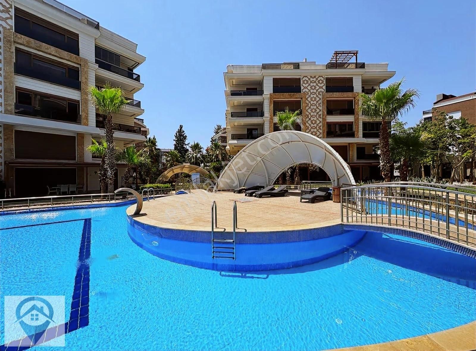 Konaklarda Havuzlu Güvenlikli Sitede 4+1 Kiralık Bahçe Dubleks