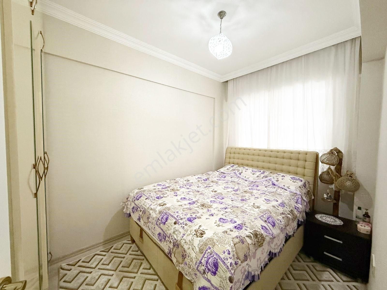 Beykent'te Ferah Ve Geniş Özel Duvar Kâğıtlı, Modern 2+1 Daire - Görsel 18