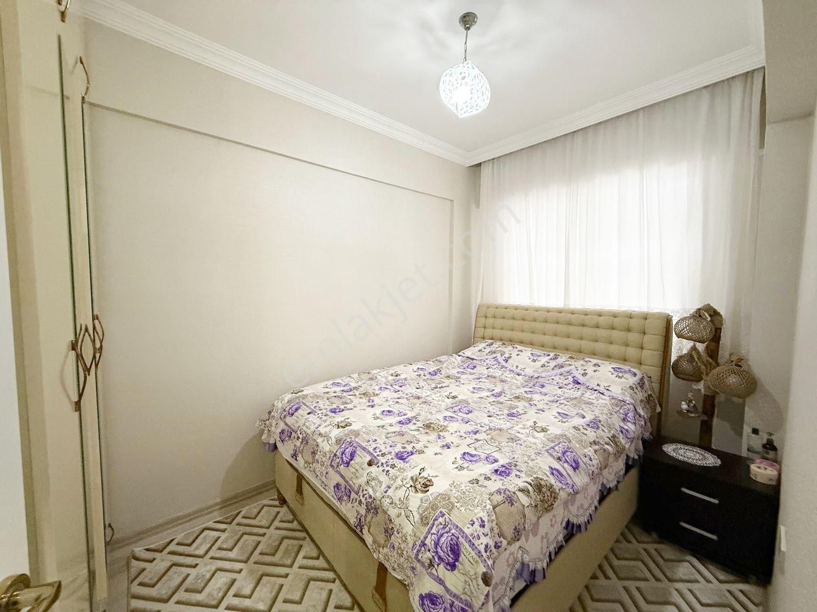 Beykent'te Ferah Ve Geniş Özel Duvar Kâğıtlı, Modern 2+1 Daire - Görsel 17