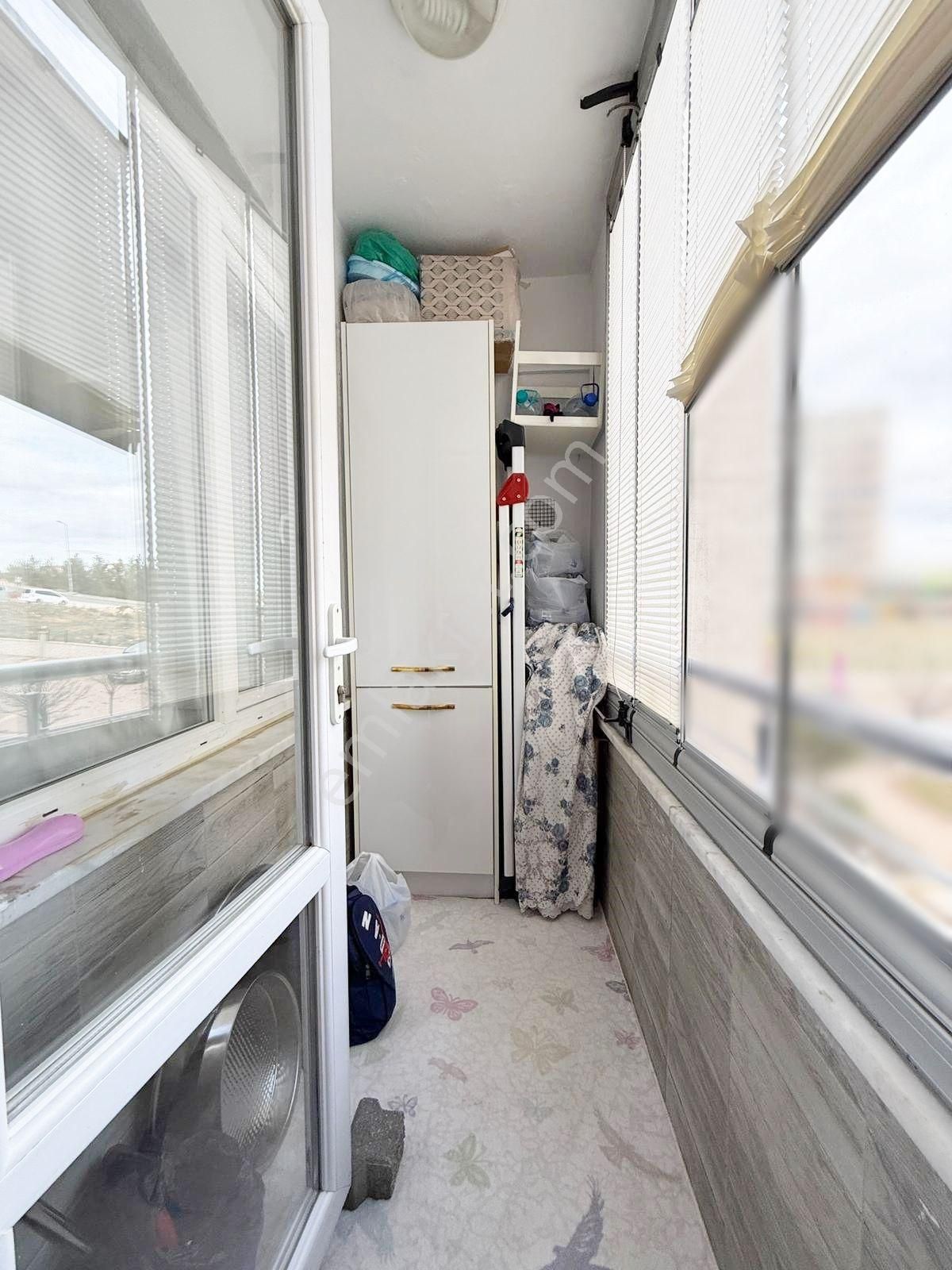 Beykent'te Ferah Ve Geniş Özel Duvar Kâğıtlı, Modern 2+1 Daire - Görsel 19