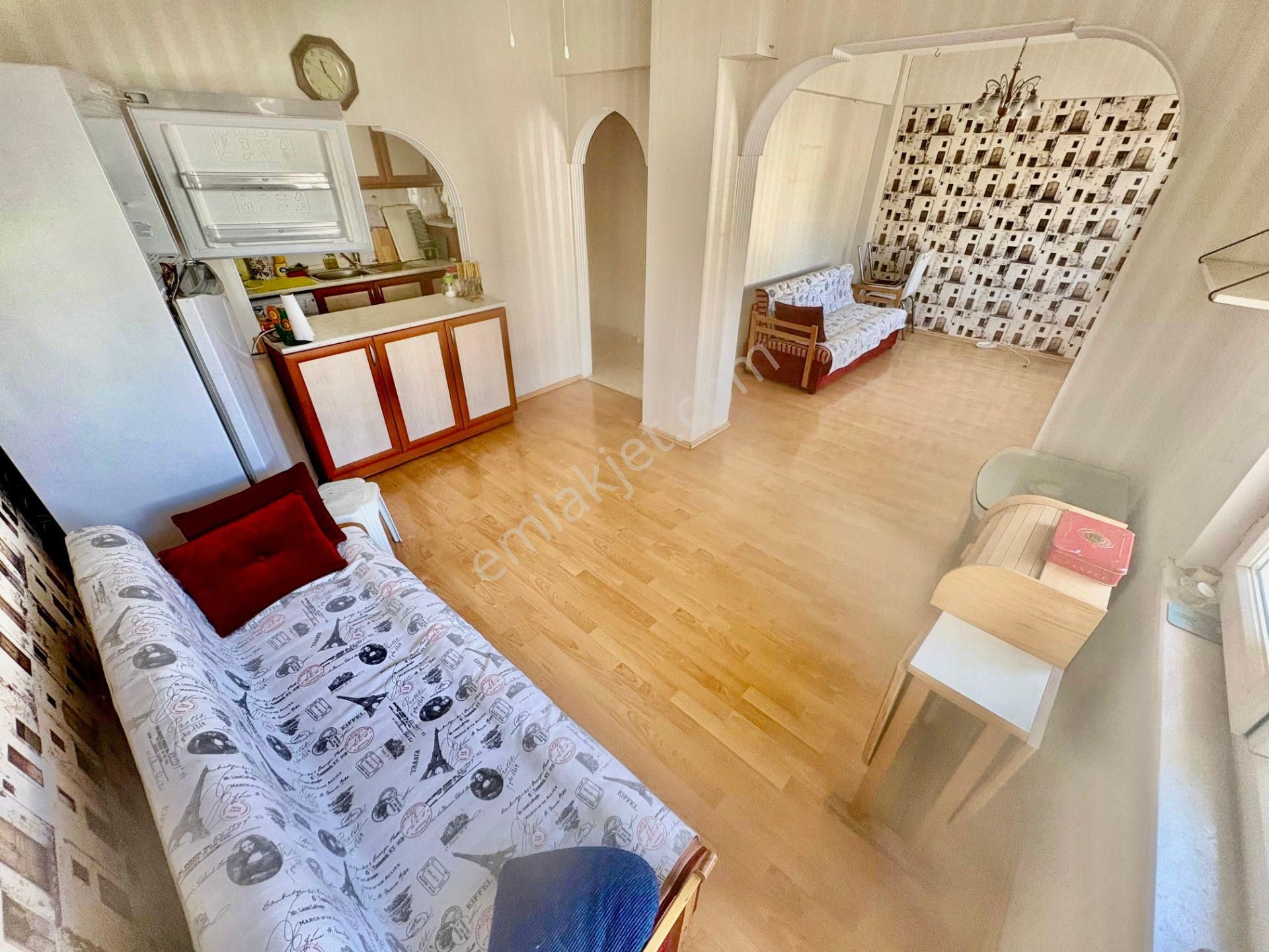 ▓karabuluttan▓akçay'da Denize 250mt & Ayrı Mutfak Eşyalı 2+1 Satılık Daire - Görsel 3