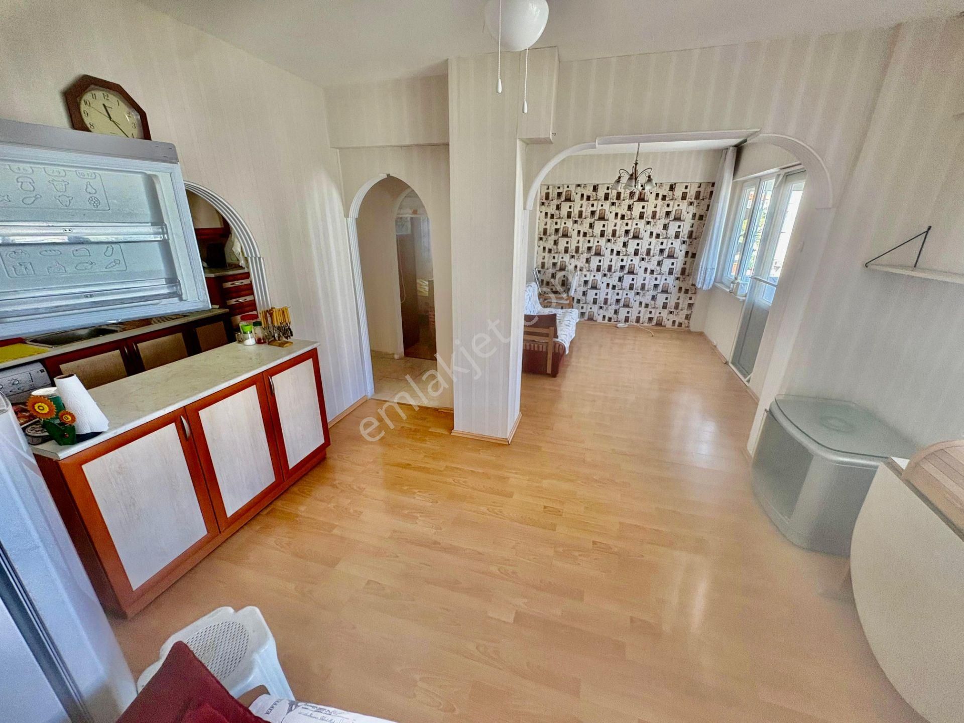 ▓karabuluttan▓akçay'da Denize 250mt & Ayrı Mutfak Eşyalı 2+1 Satılık Daire - Görsel 7