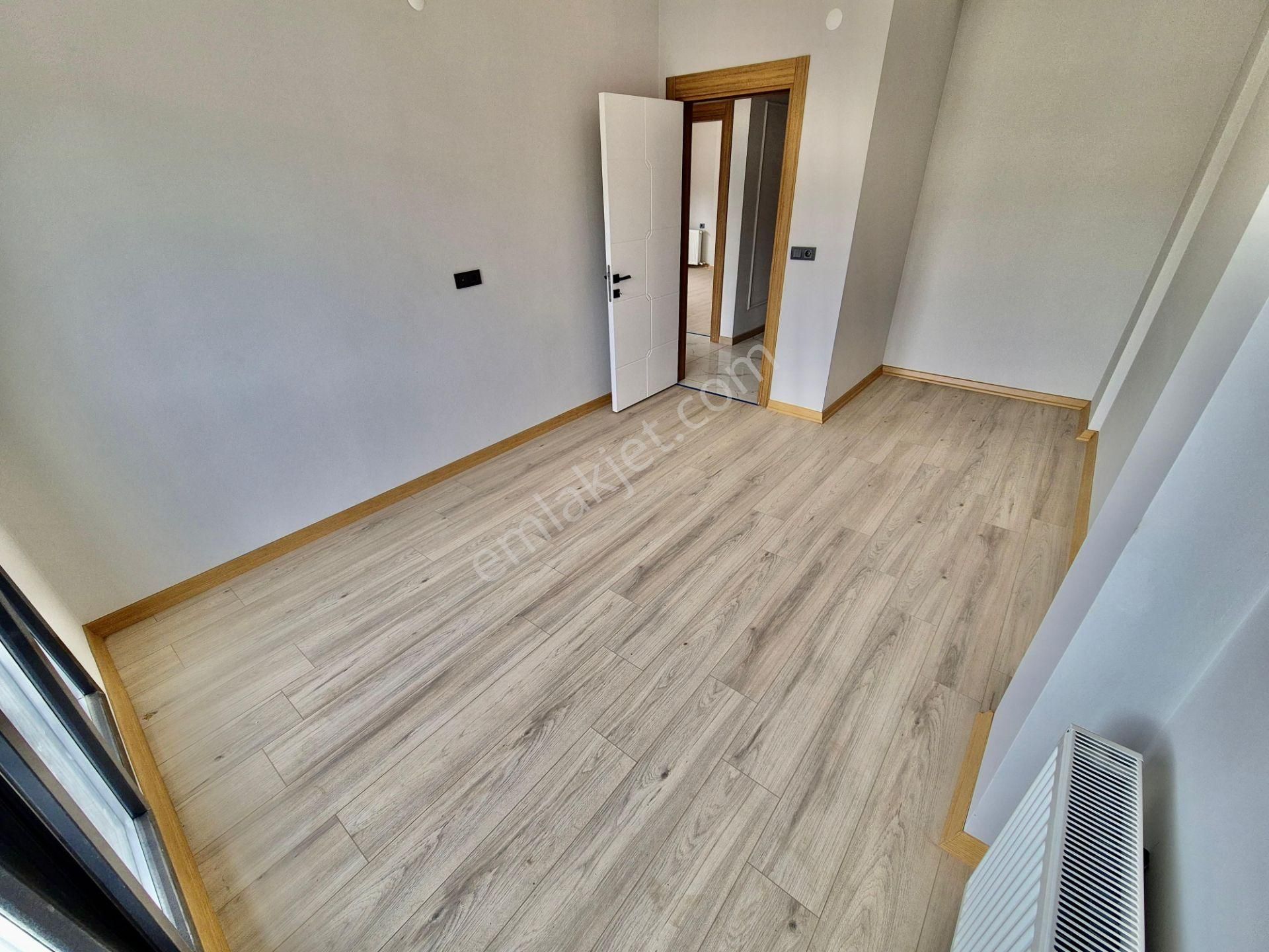 ▓karabuluttan▓bahçesiyle Büyüleyen & Tasarımıyla Etkileyen 4+1 Satılık Villa - Görsel 8