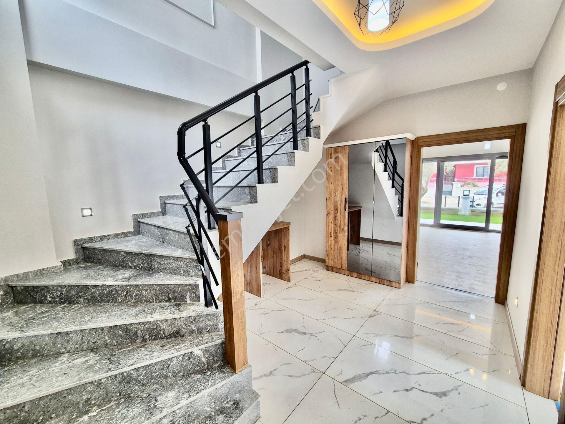 ▓karabuluttan▓bahçesiyle Büyüleyen & Tasarımıyla Etkileyen 4+1 Satılık Villa - Görsel 32