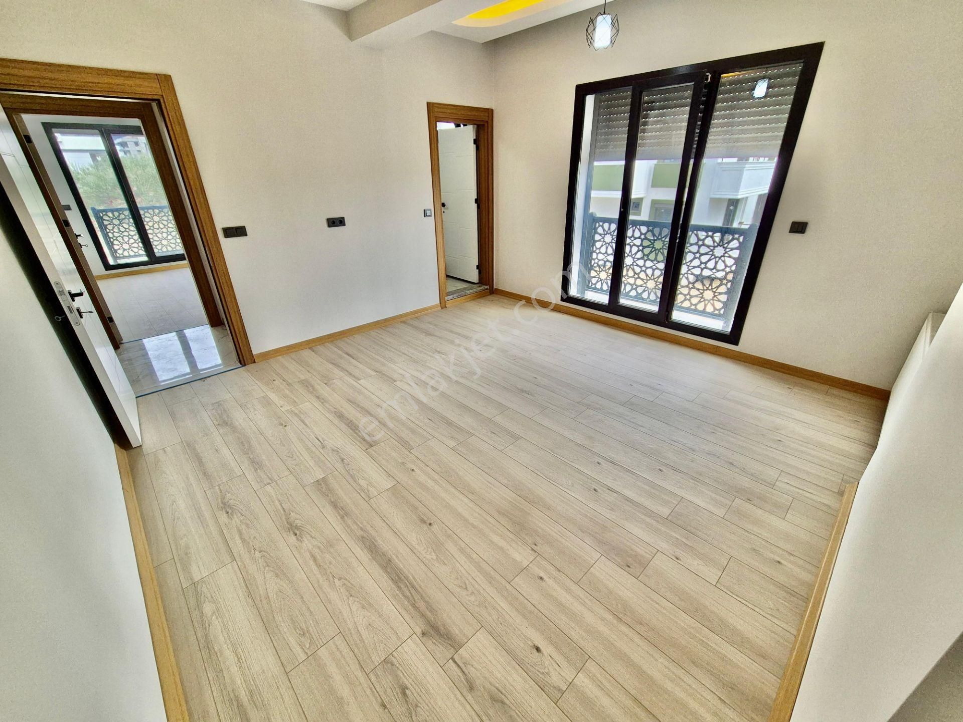 ▓karabuluttan▓bahçesiyle Büyüleyen & Tasarımıyla Etkileyen 4+1 Satılık Villa - Görsel 3