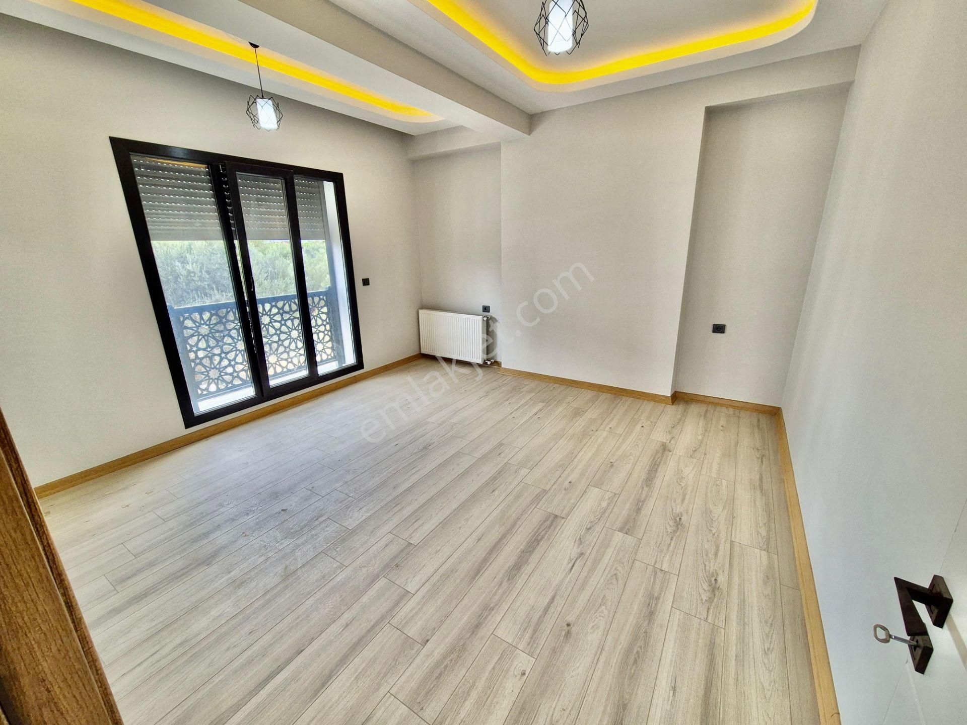 ▓karabuluttan▓bahçesiyle Büyüleyen & Tasarımıyla Etkileyen 4+1 Satılık Villa - Görsel 4