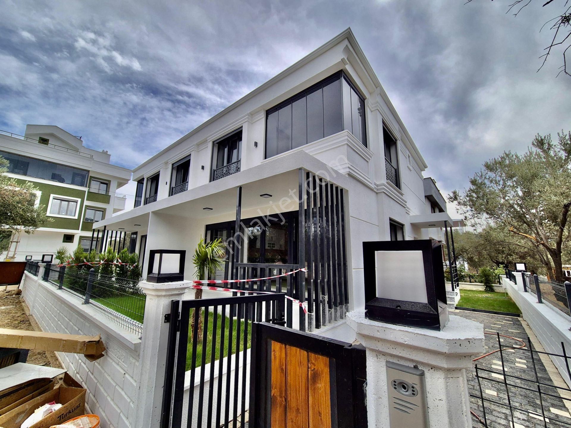 ▓karabuluttan▓bahçesiyle Büyüleyen & Tasarımıyla Etkileyen 4+1 Satılık Villa - Görsel 34