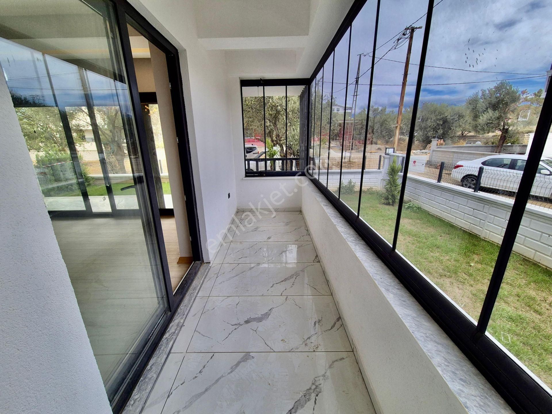 ▓karabuluttan▓bahçesiyle Büyüleyen & Tasarımıyla Etkileyen 4+1 Satılık Villa - Görsel 17