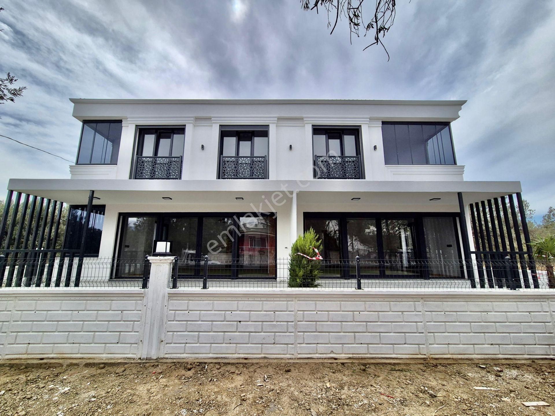 ▓karabuluttan▓bahçesiyle Büyüleyen & Tasarımıyla Etkileyen 4+1 Satılık Villa - Görsel 33