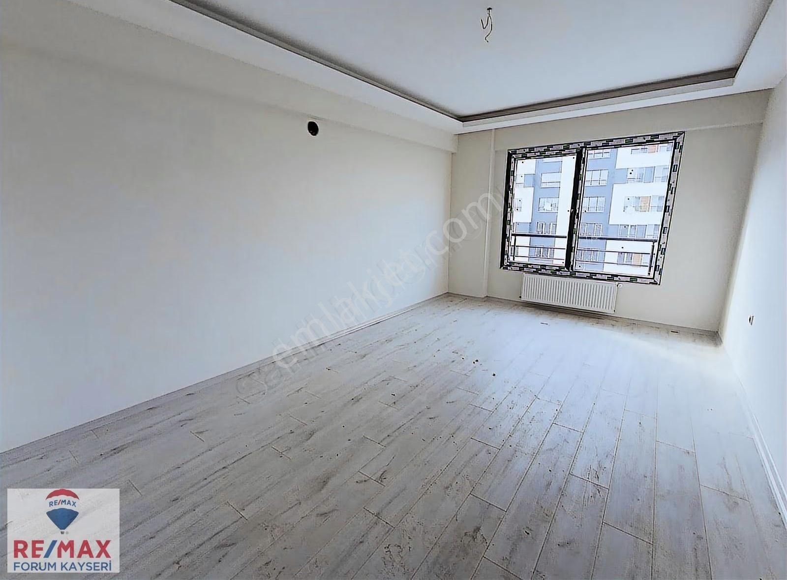 Erkilet Blv Üzeri Polis Okulu Yanı Satılık 3+1 Daire - Görsel 24