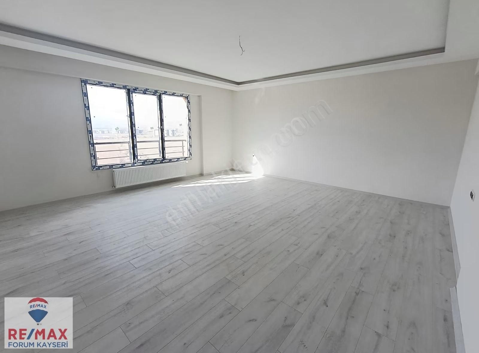 Erkilet Blv Üzeri Polis Okulu Yanı Satılık 3+1 Daire - Görsel 19