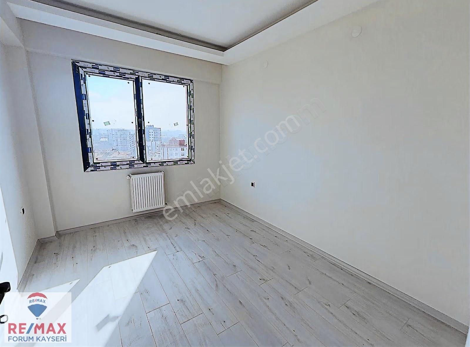 Erkilet Blv Üzeri Polis Okulu Yanı Satılık 3+1 Daire - Görsel 12