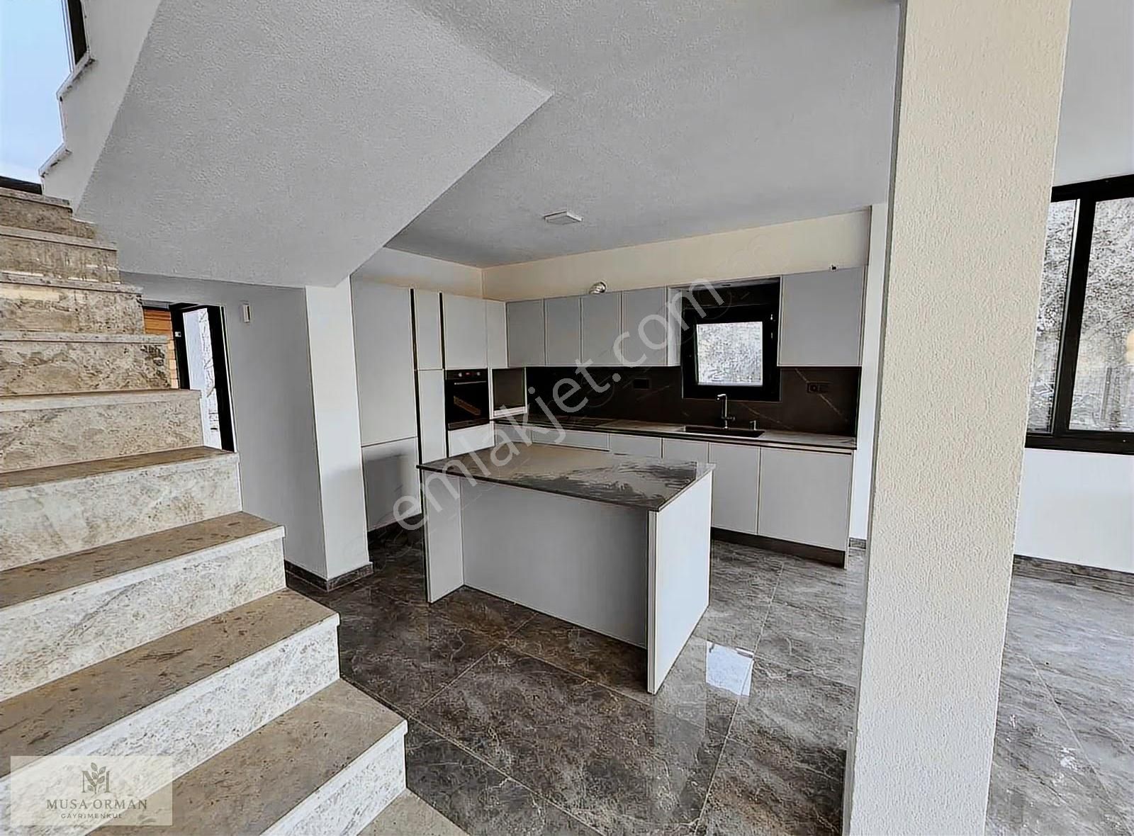 Yalıkavakta 3+1 | Tam Müstakil Kiralık - Görsel 14