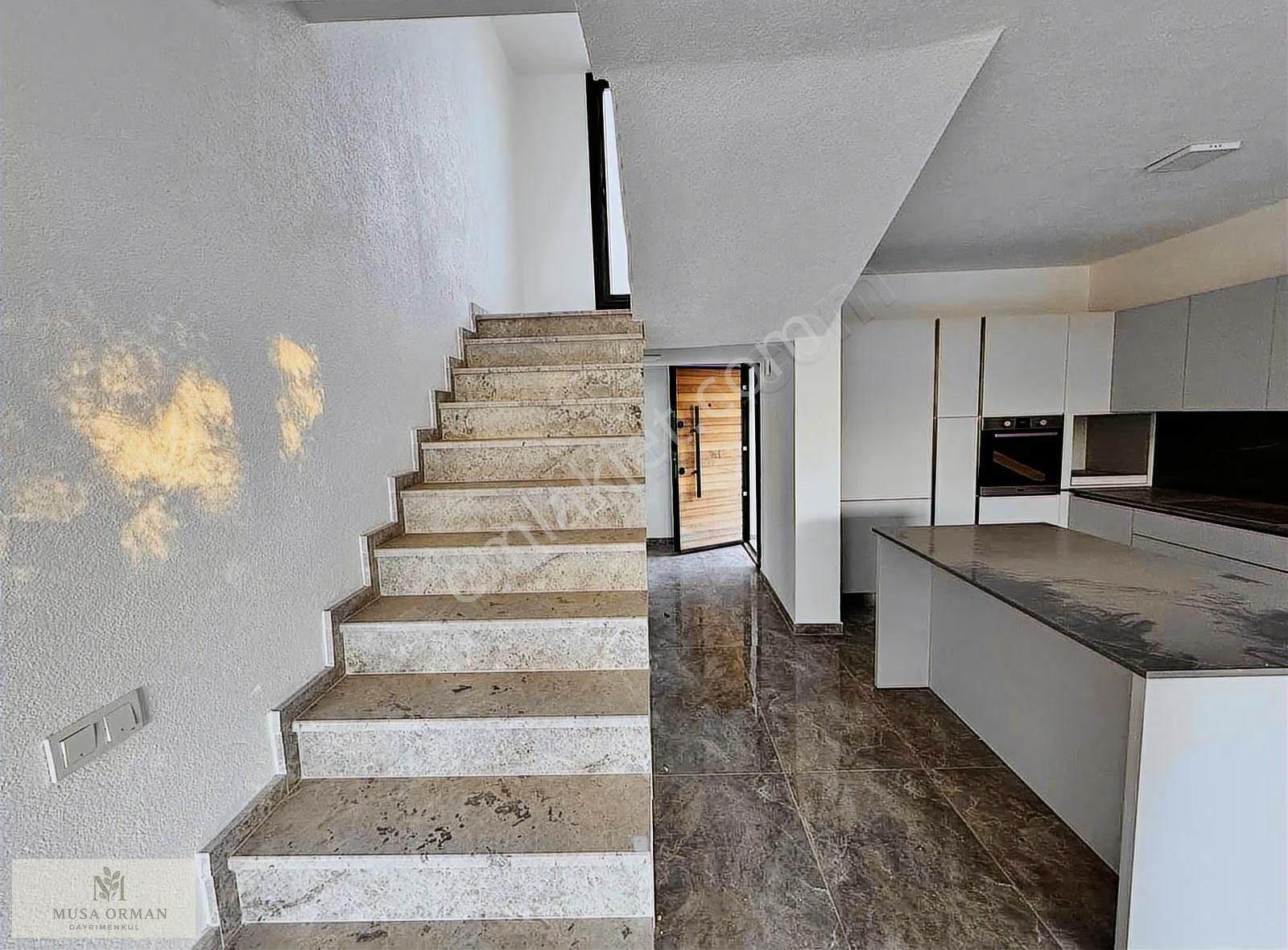 Yalıkavakta 3+1 | Tam Müstakil Kiralık - Görsel 9