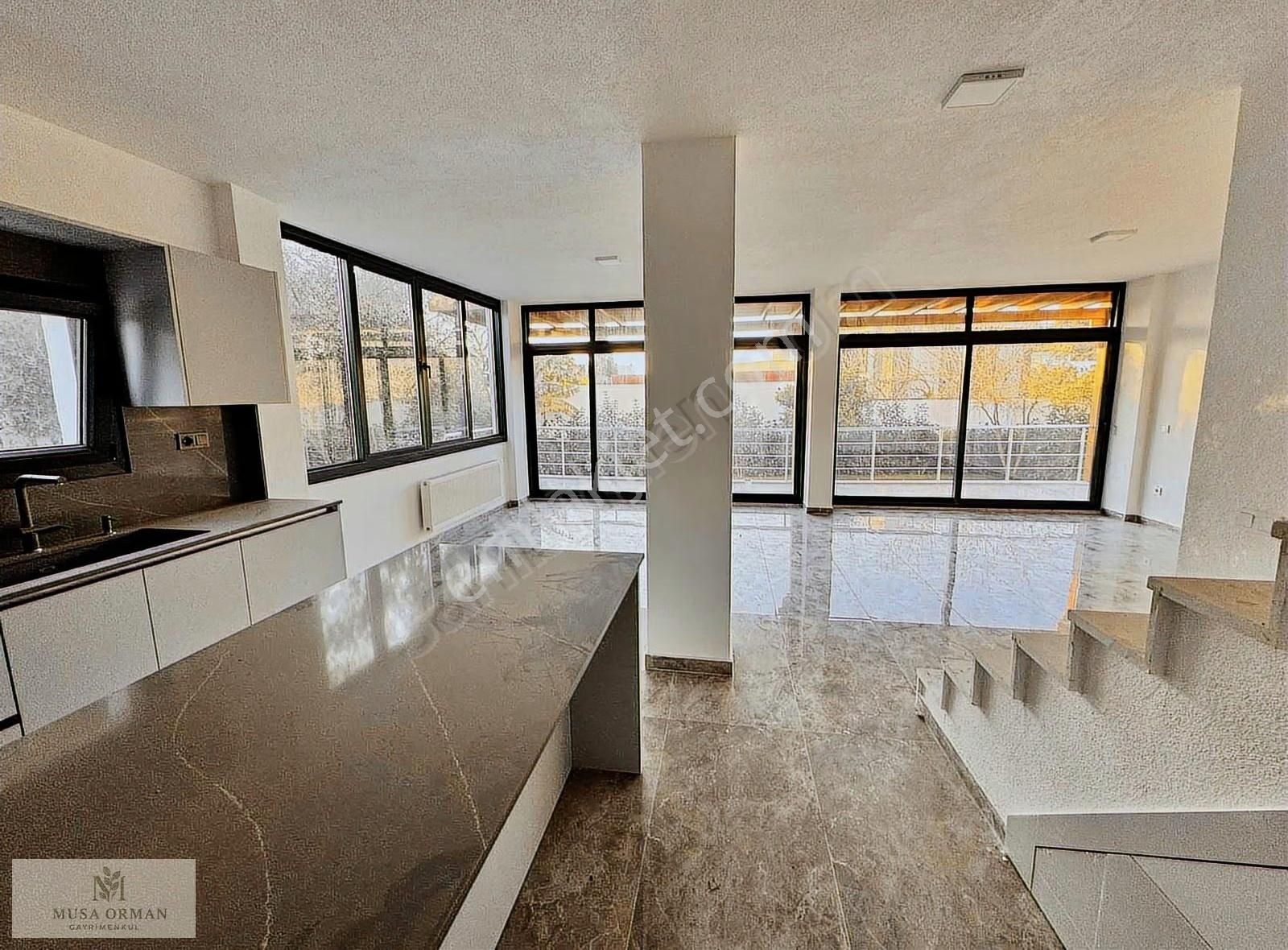 Yalıkavakta 3+1 | Tam Müstakil Kiralık - Görsel 24