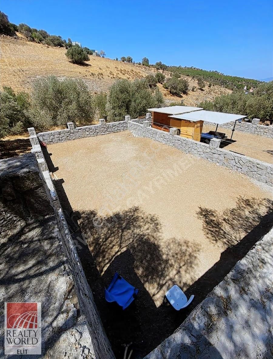 Yeni Foça Cumhuriyet Mahallesinde Doğa İçinde Yatırımlık Arsa