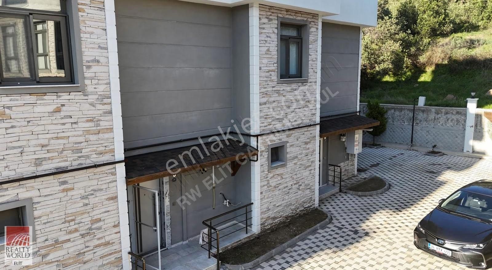 Yeni Foçada Denize 100 M Lüks 3+1 Dubleks Havuzlu Site Teraslı - Görsel 19