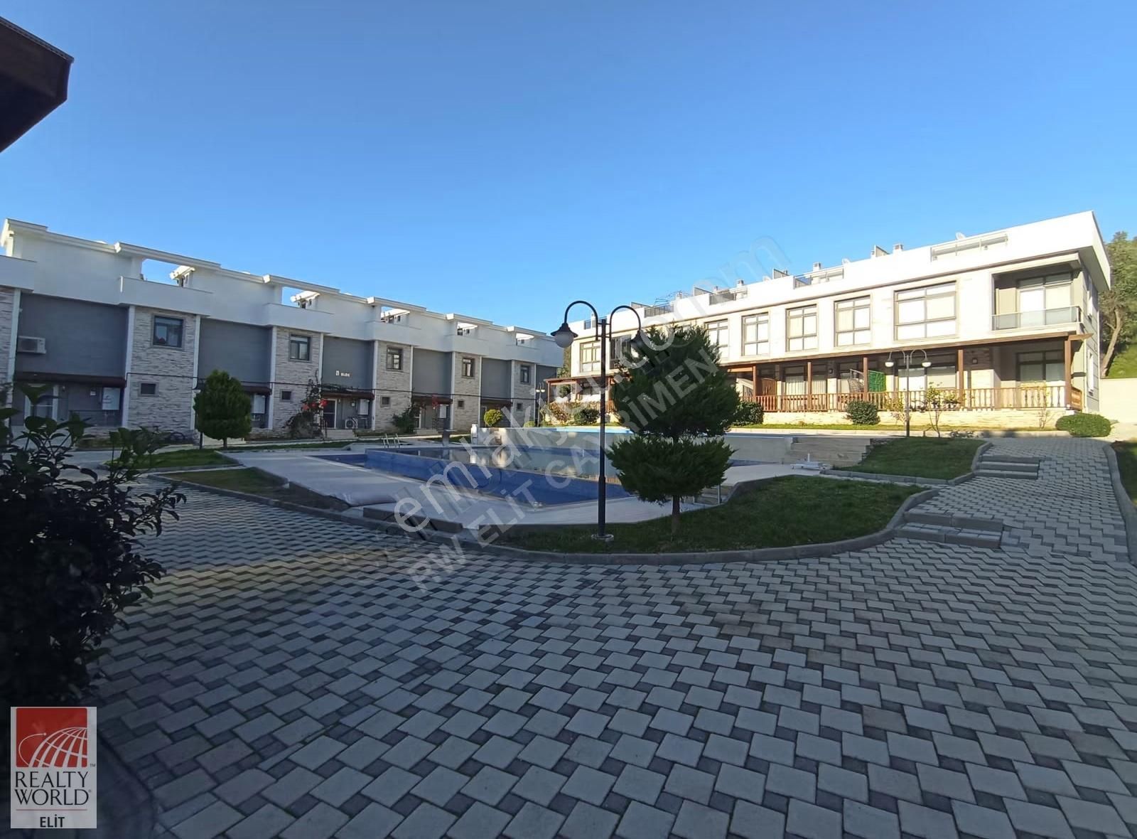 Yeni Foçada Denize 100 M Lüks 3+1 Dubleks Havuzlu Site Teraslı - Görsel 26