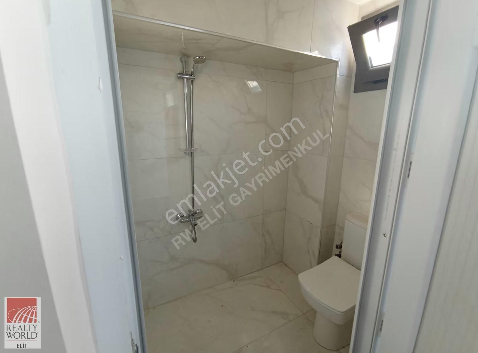 Yeni Foçada Denize 100 M Lüks 3+1 Dubleks Havuzlu Site Teraslı - Görsel 18