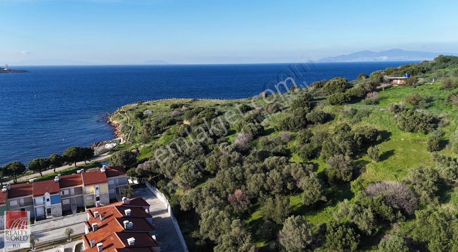 Yeni Foçada Denize 100 M Lüks 3+1 Dubleks Havuzlu Site Teraslı - Görsel 7