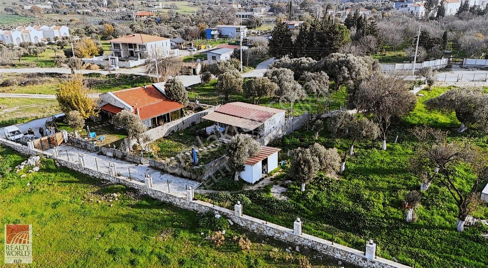 Yeni Foça Kozbeylide Prestijli Taş Evli Özel Mülk - Görsel 5