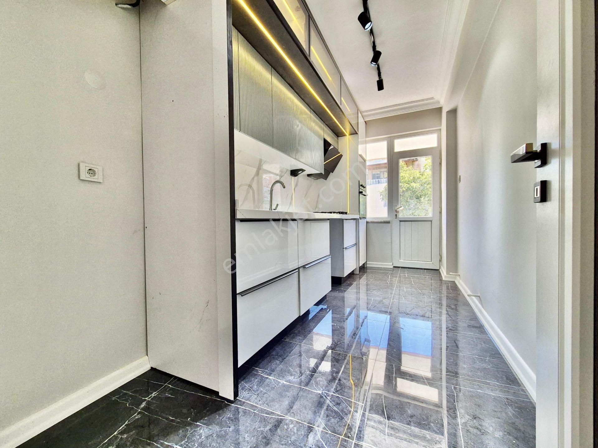 ▓karabuluttan▓ayrı Mutfak Ön Cephe & Ultralüx Tasarım 2+1 Satılık Daire - Görsel 24