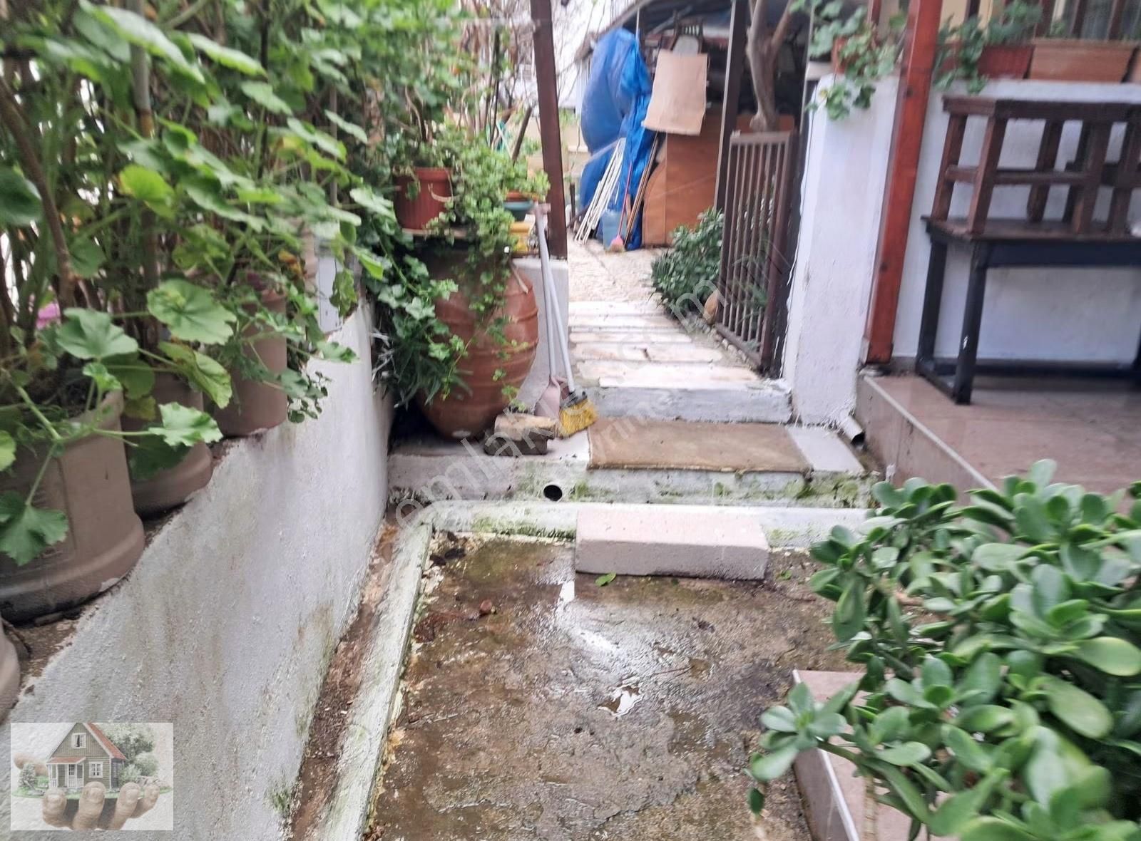 Urla Iskelede Denıze Yurume Mesafesınde - Görsel 17