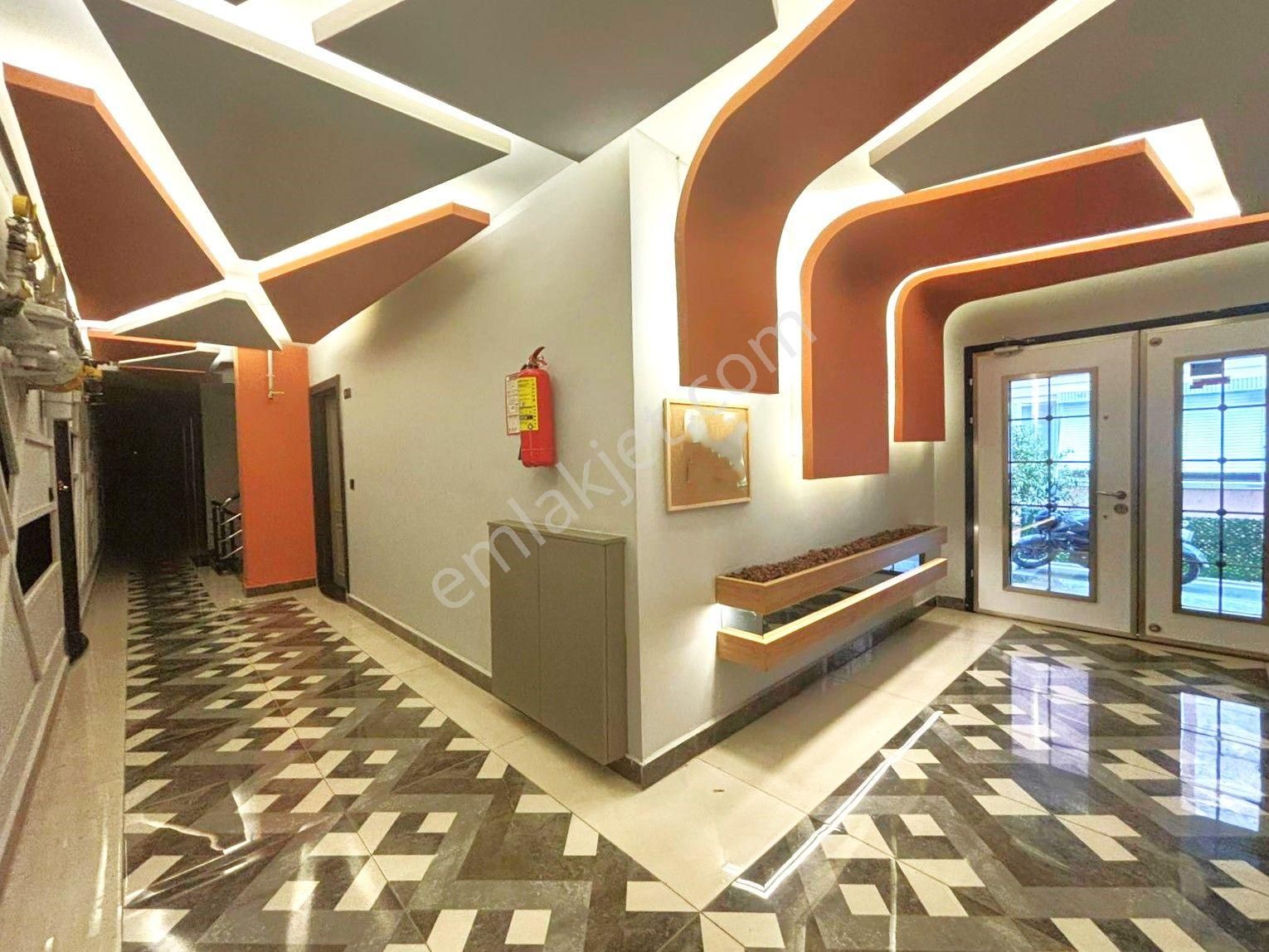 🏡akçay'da Aygül'den Sıfır Merkezi Lokasyon'da Ara Kat Asansörlü Açık Mutfaklı 1+1 Satılık Daire🏡 - Görsel 2
